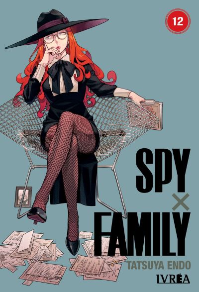 Portada de Spy x Family 12 de Tatsuya Endo, edición en castellano de Editorial Ivrea