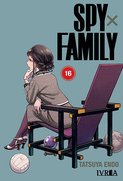 Portada de Spy x Family 16 de Tatsuya Endo, edición en castellano de Editorial Ivrea